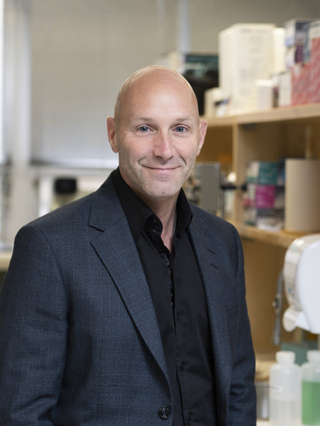 Image of Dr. David Fortin